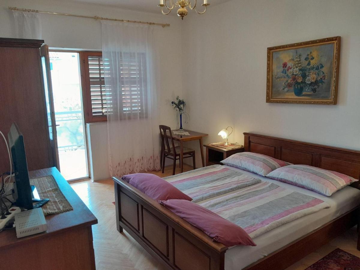 Apartments Adelheid In Biograd, Close To The Beach Biograd Na Moru Esterno foto